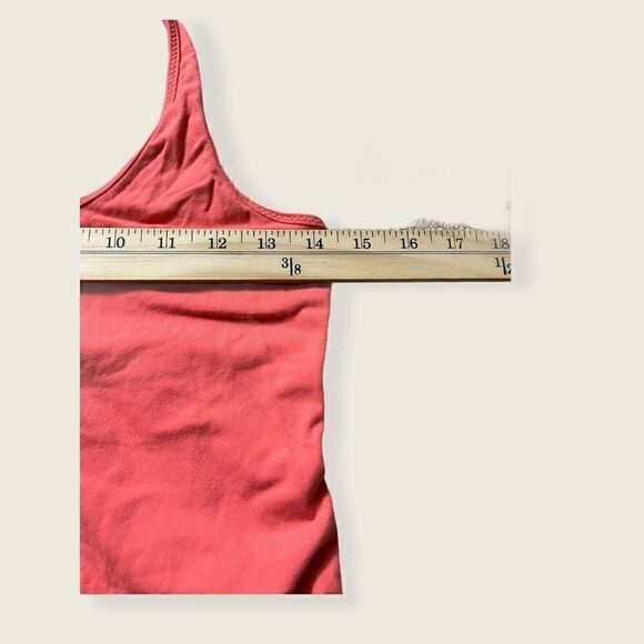 Size 6 Sherbet Orange Lululemon Tank - Picture 3 of 3